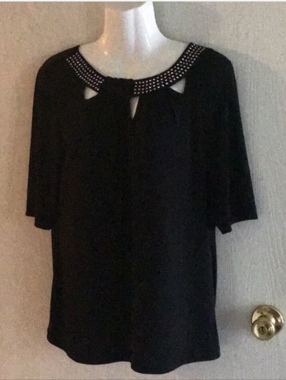 Susan Lawrence Elbow Sleeve  top black with beads size Med